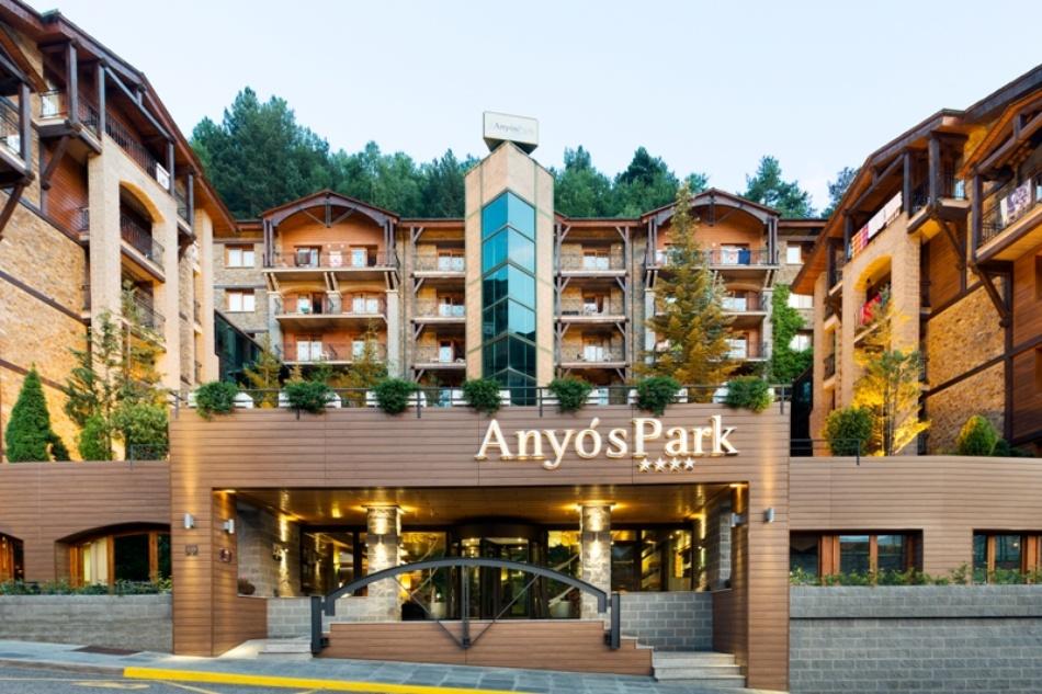 Aparthotel Anyospark Mountain & Wellness Resort La Massana Exterior photo
